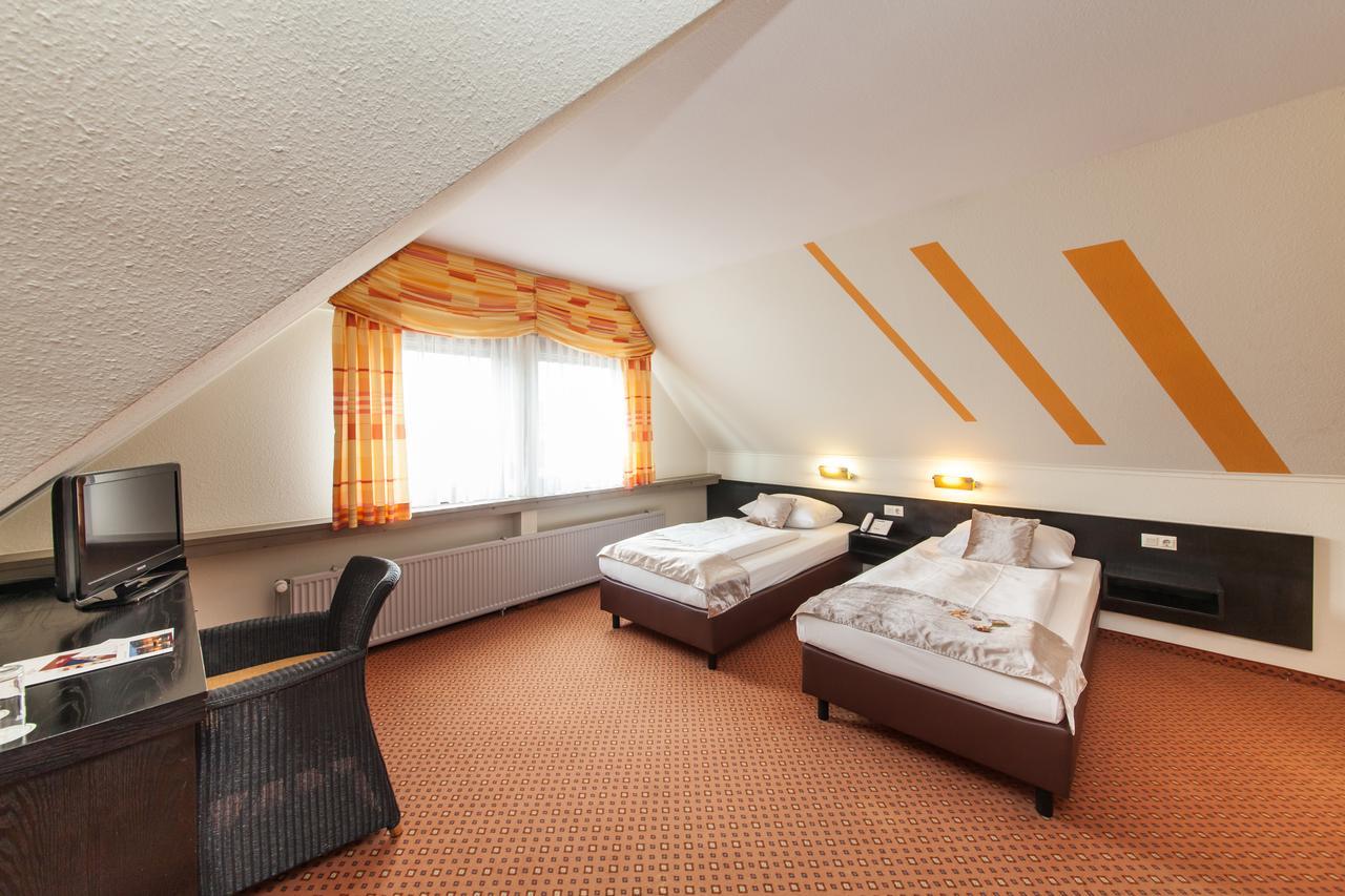 Hotel Strohgaeu Korntal-Münchingen Eksteriør billede