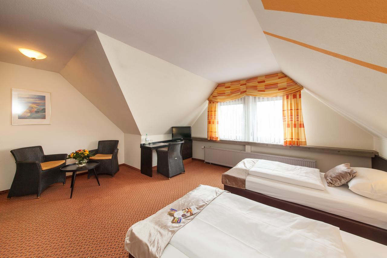 Hotel Strohgaeu Korntal-Münchingen Eksteriør billede
