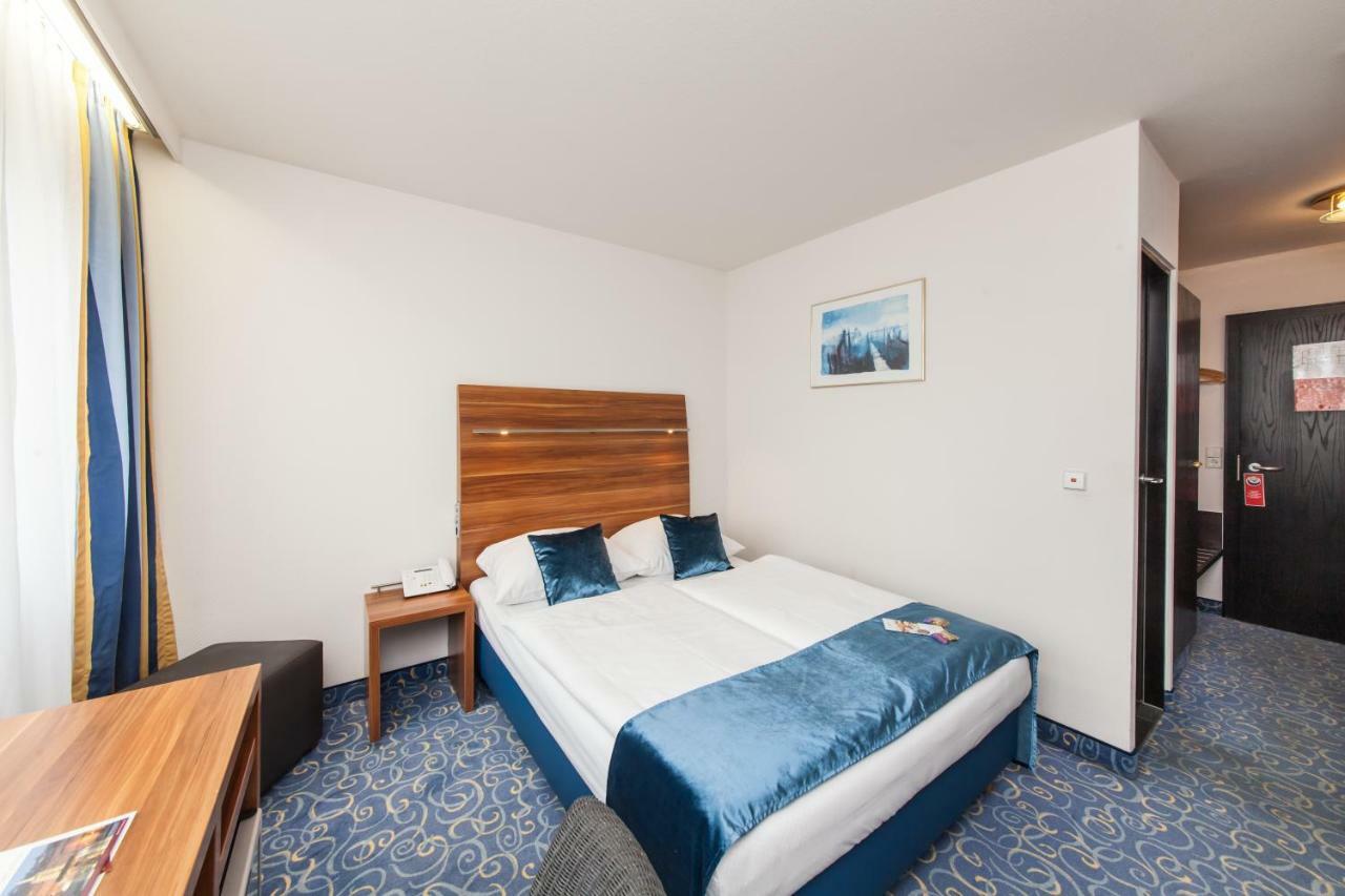 Hotel Strohgaeu Korntal-Münchingen Eksteriør billede