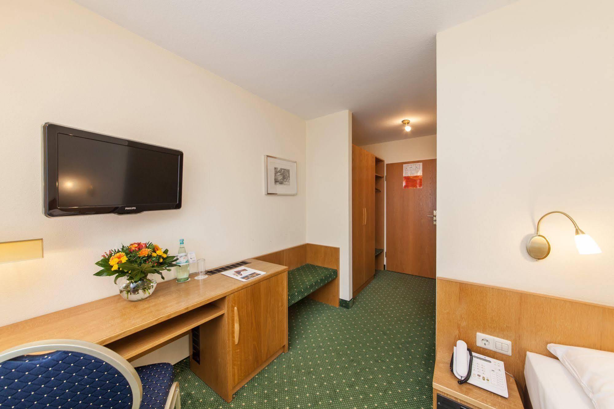 Hotel Strohgaeu Korntal-Münchingen Eksteriør billede