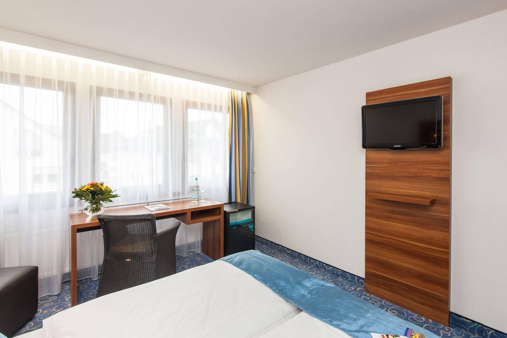 Hotel Strohgaeu Korntal-Münchingen Eksteriør billede