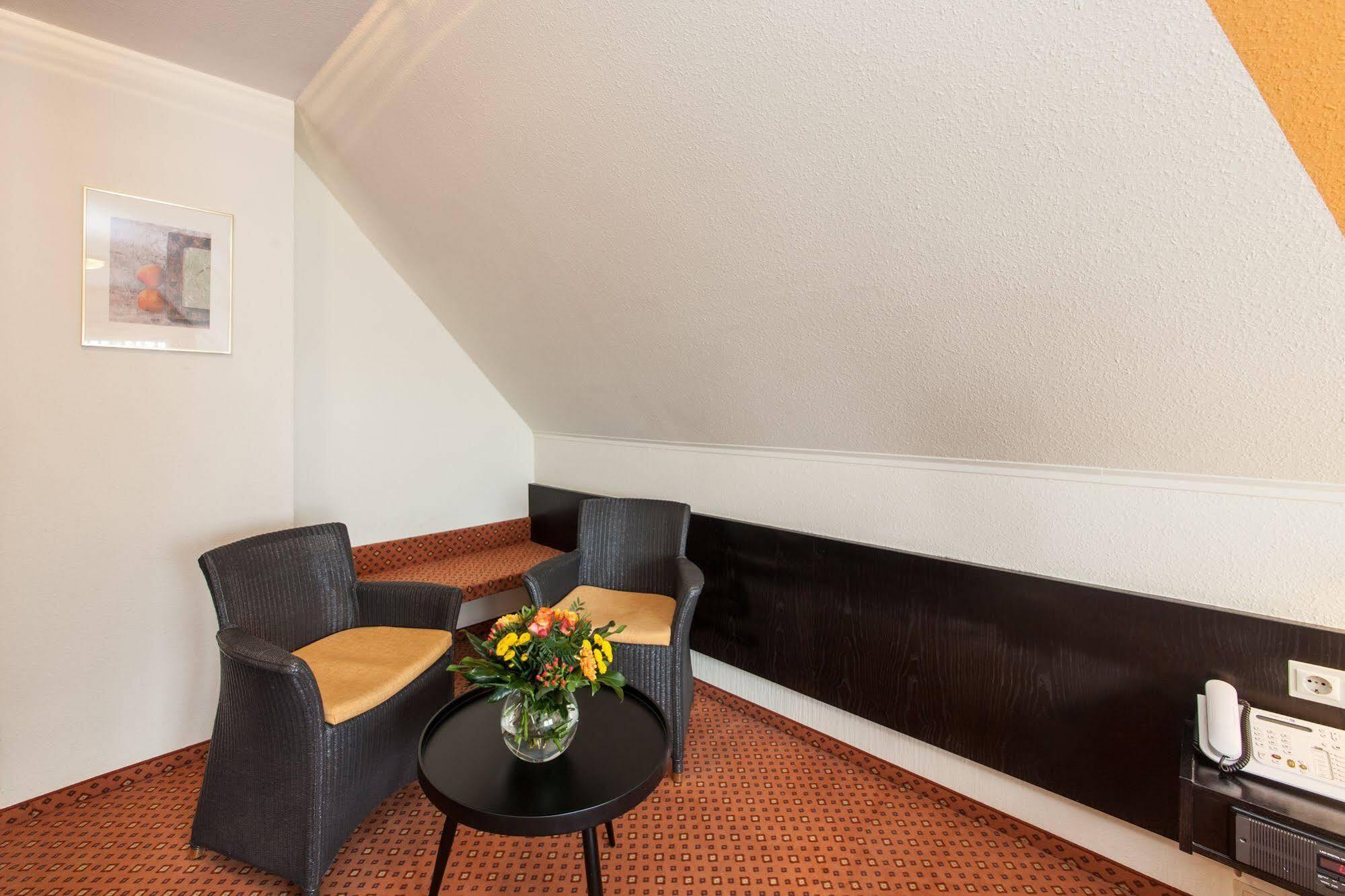 Hotel Strohgaeu Korntal-Münchingen Eksteriør billede