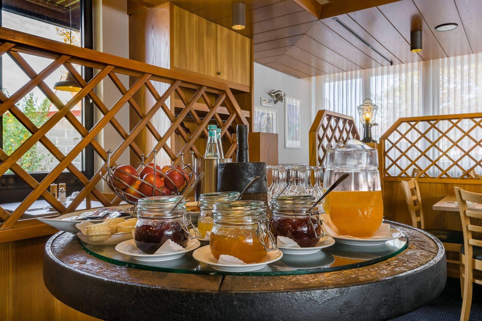 Hotel Strohgaeu Korntal-Münchingen Eksteriør billede